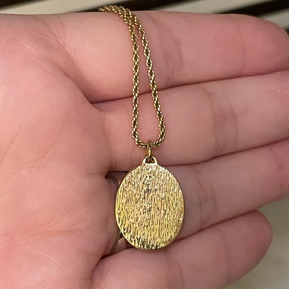 Christian Dior Gold and Green Pendant Necklace - Picture 6 of 7